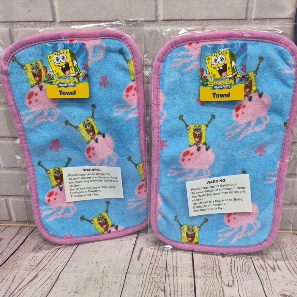 Lot Of 2 Nickelodeon Sponge Bob SquarePants Graphics Makeup‎ Towels 11x7in